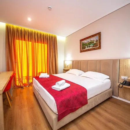 Class Hotel Ksamil
