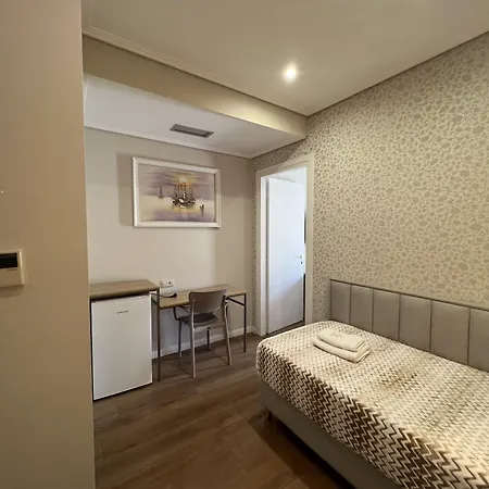 Hotel Class 4*