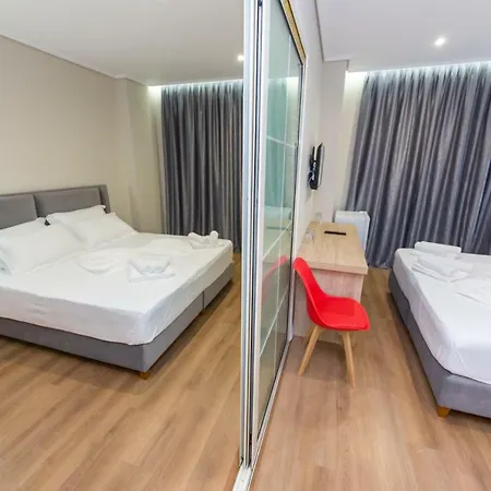 Class Hotel