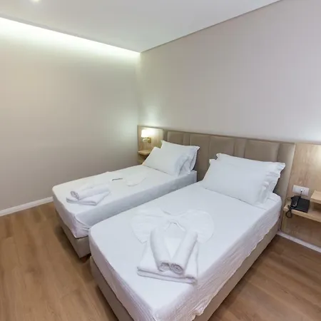 Hotel Class 4*