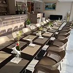 Hotel Class 4*