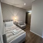 Class Hotel