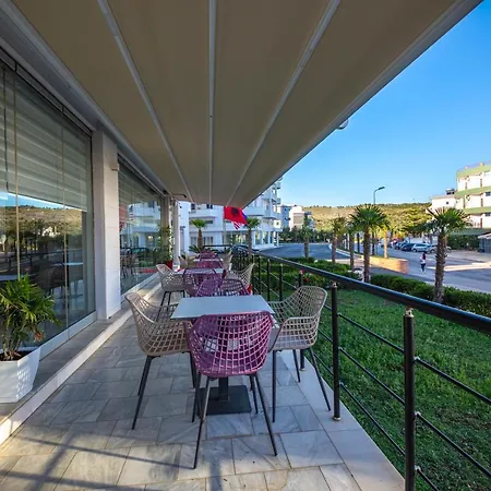 Class 4* קסאמיל