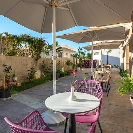 Class 4* קסאמיל