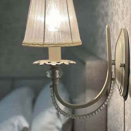 Class Hotel