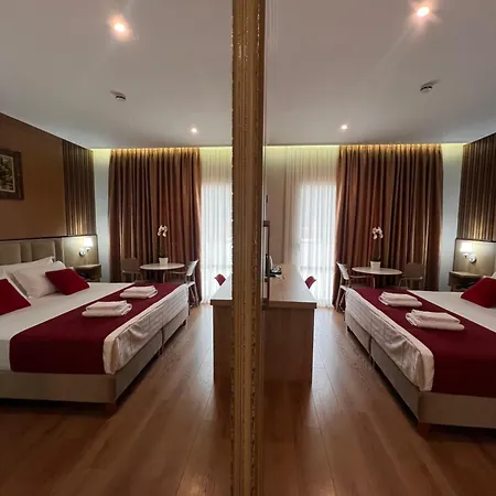 Class Hotel