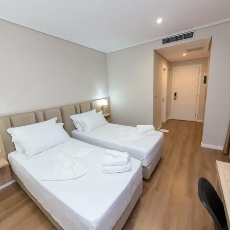 Class Hotel Ksamil